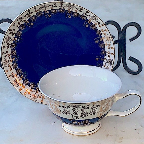 GRACES TEAWARE FOOTED CUP SAUCER SET NAVY METALLIC GOLD FLORAL NEW PORCELAIN - Picture 2 of 8